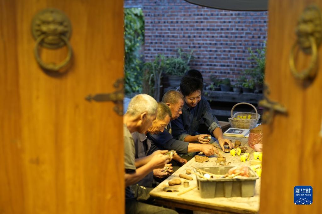 上下娱乐棋牌